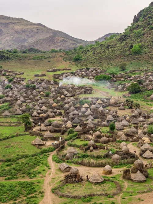 صورة سفر إلى جنوب السودان، ابقَ متصلاً في جنوب السودان مع شريحة eSIM